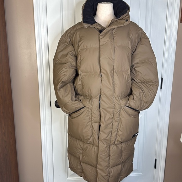 Rains Block Puffer Coat Color Wood Size Large - Picture 3 of 16